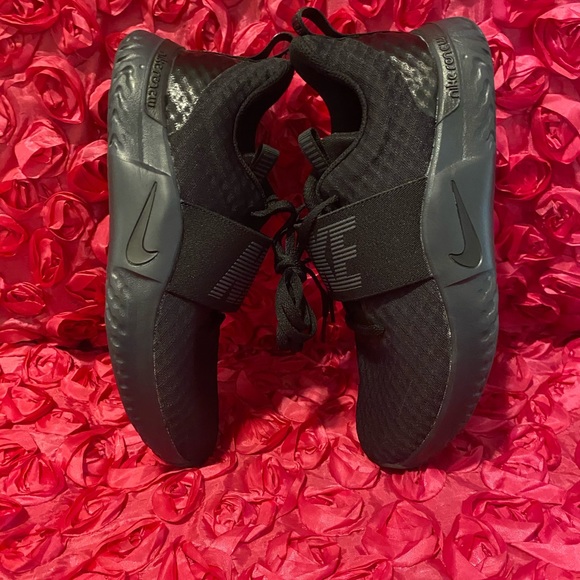 Nike In Season TR 9 Women's Training Shoes - Picture 3 of 9